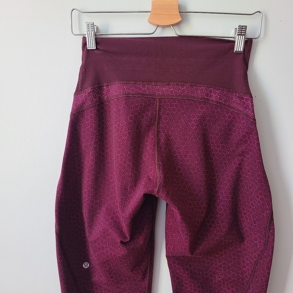 Lululemon Shake It Out Crop - Picture 7 of 16